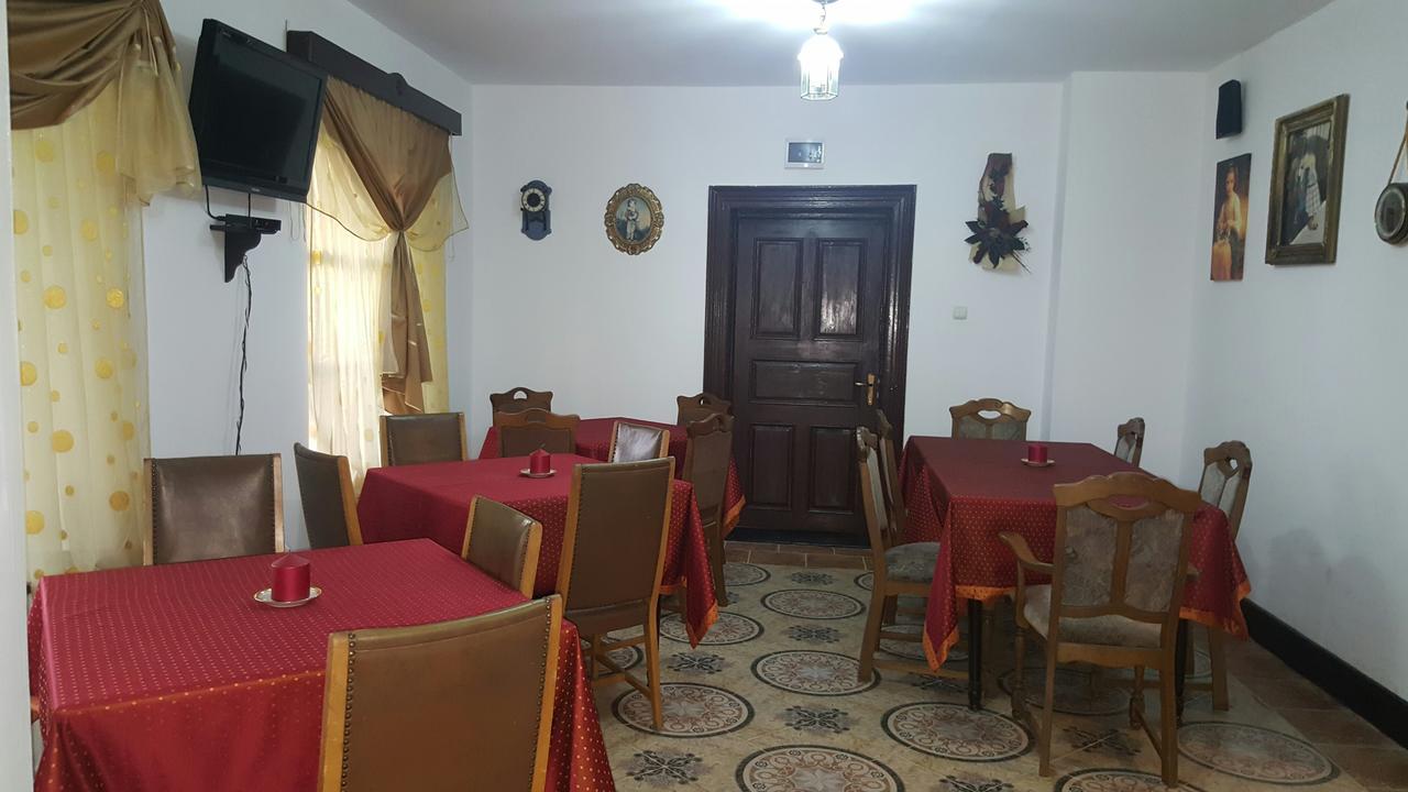 Villa Dofteana Park Leorzeni Exterior foto